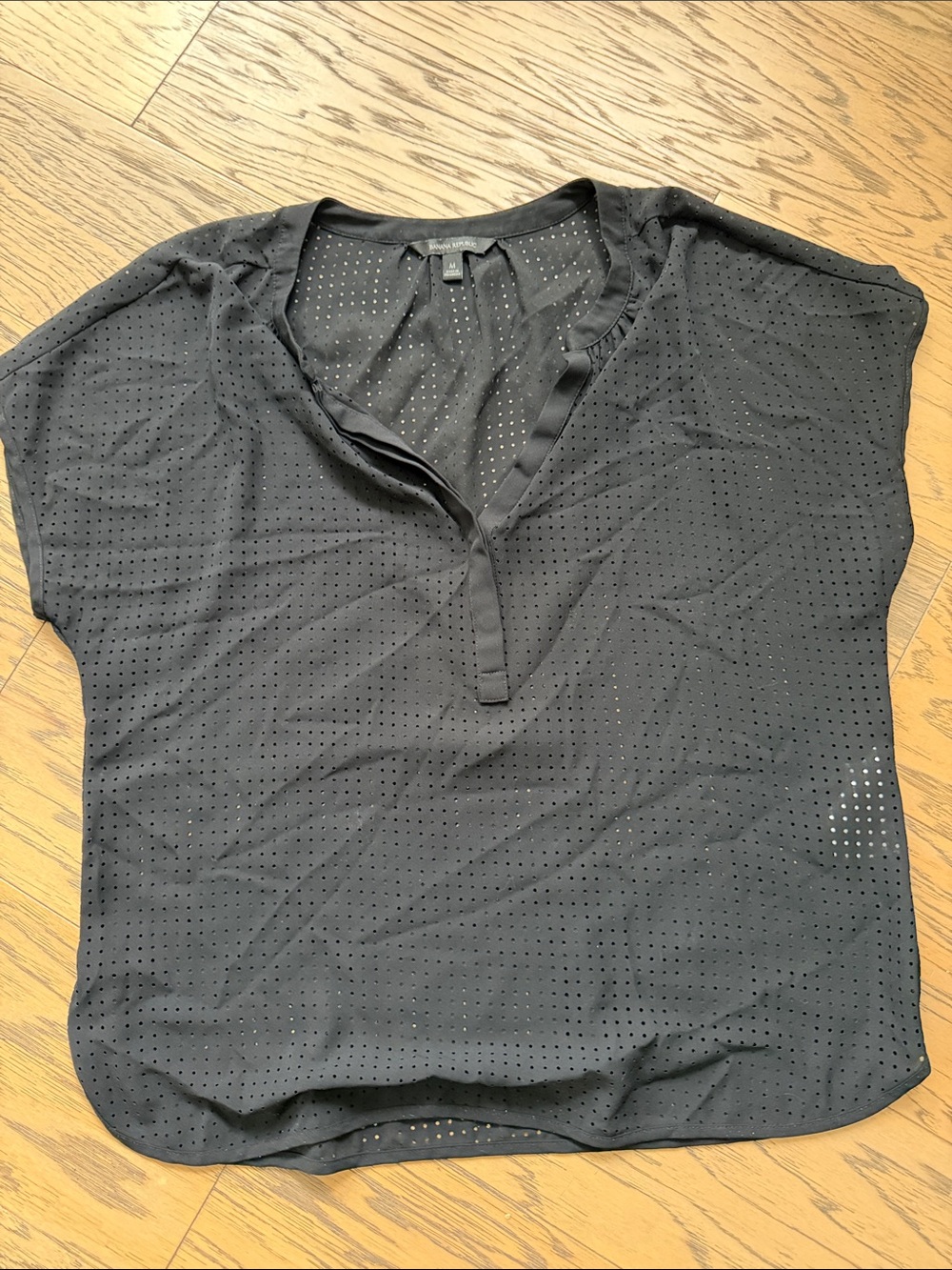Banana Republic Black Perforated V-Neck Short Sleeve Top